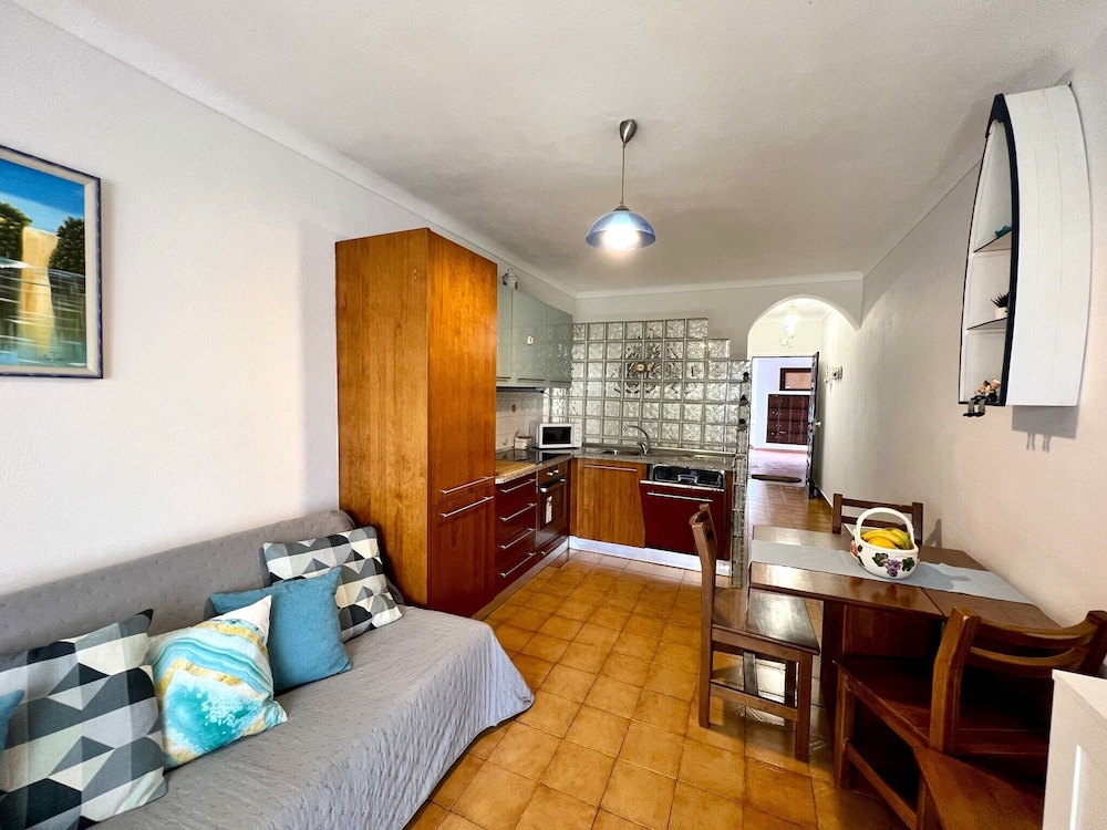 albufeira cosy by homing