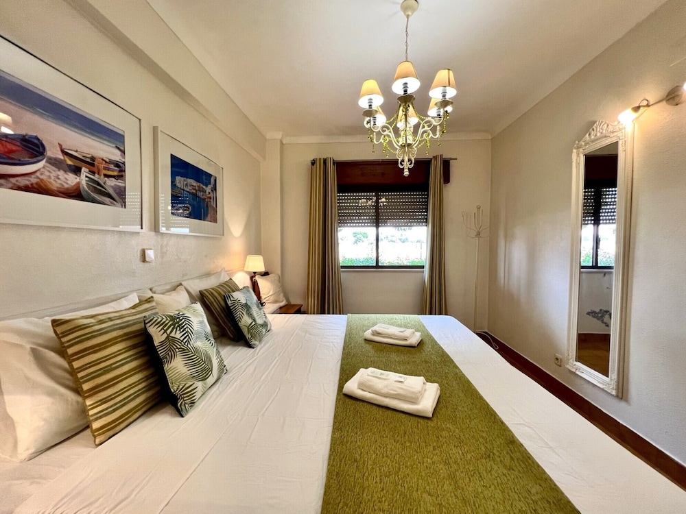 albufeira cosy by homing