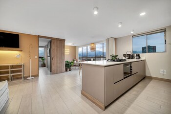 apartamentos alcazar oviedo byhousy host