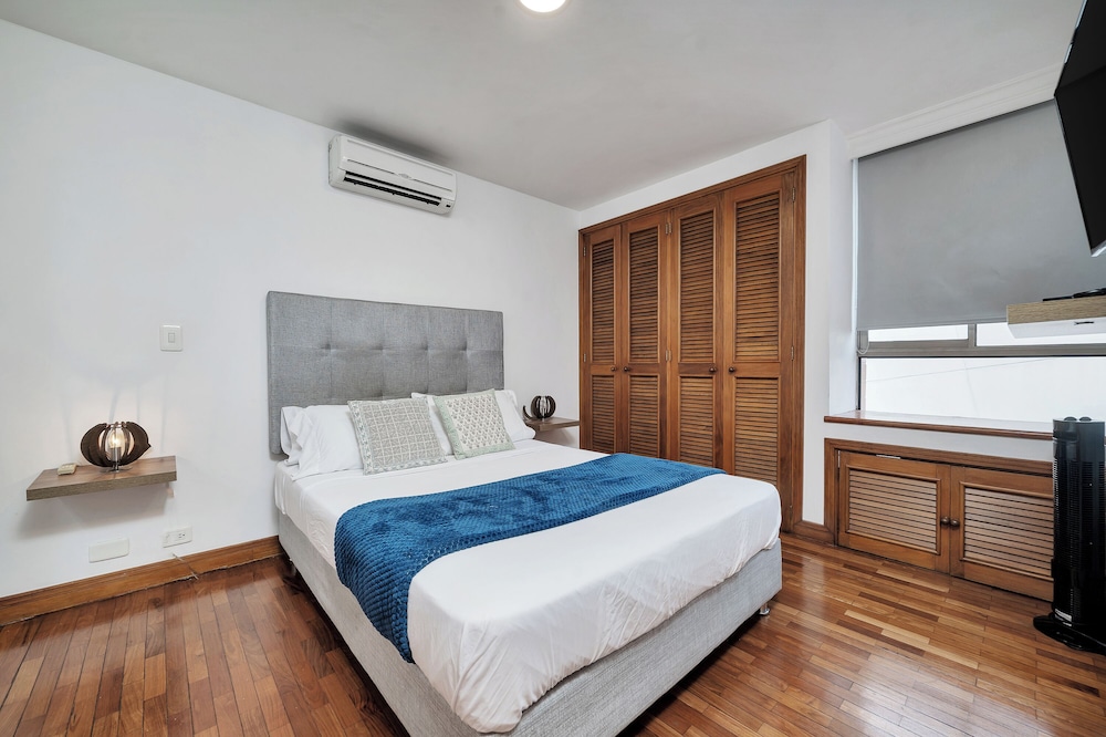 apartamentos alcazar oviedo byhousy host