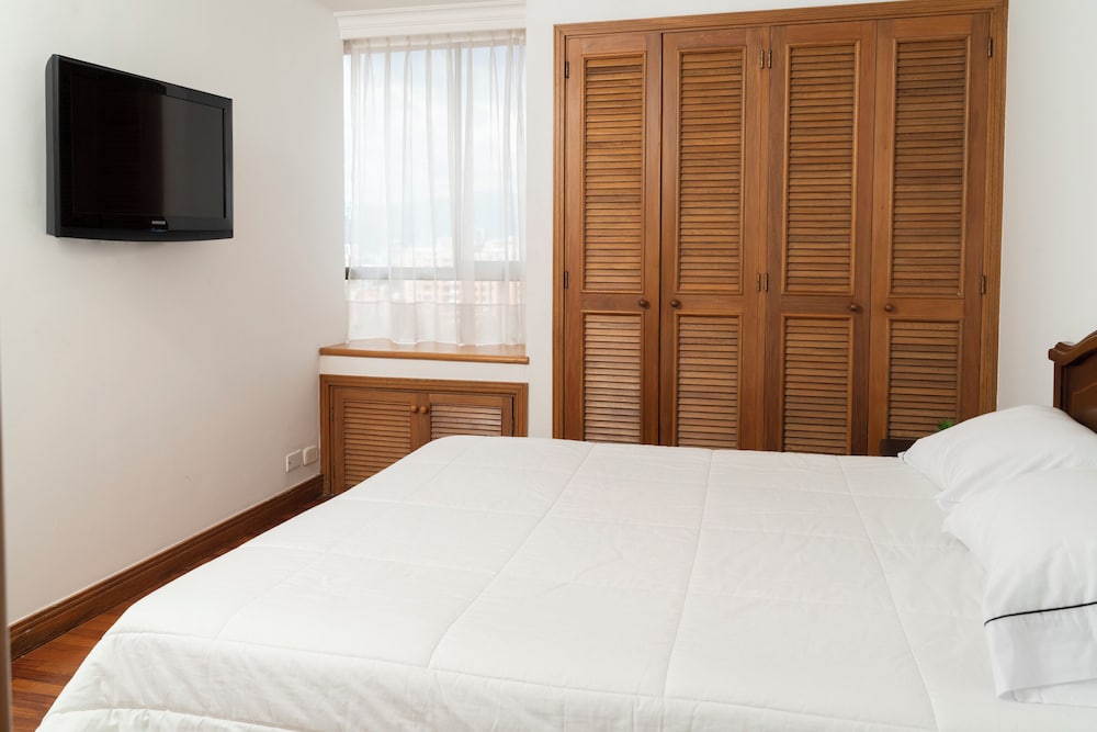 apartamentos alcazar oviedo byhousy host