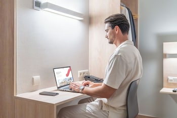 moov hotel lisboa oriente