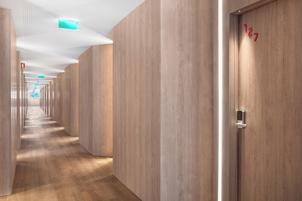 moov hotel lisboa oriente