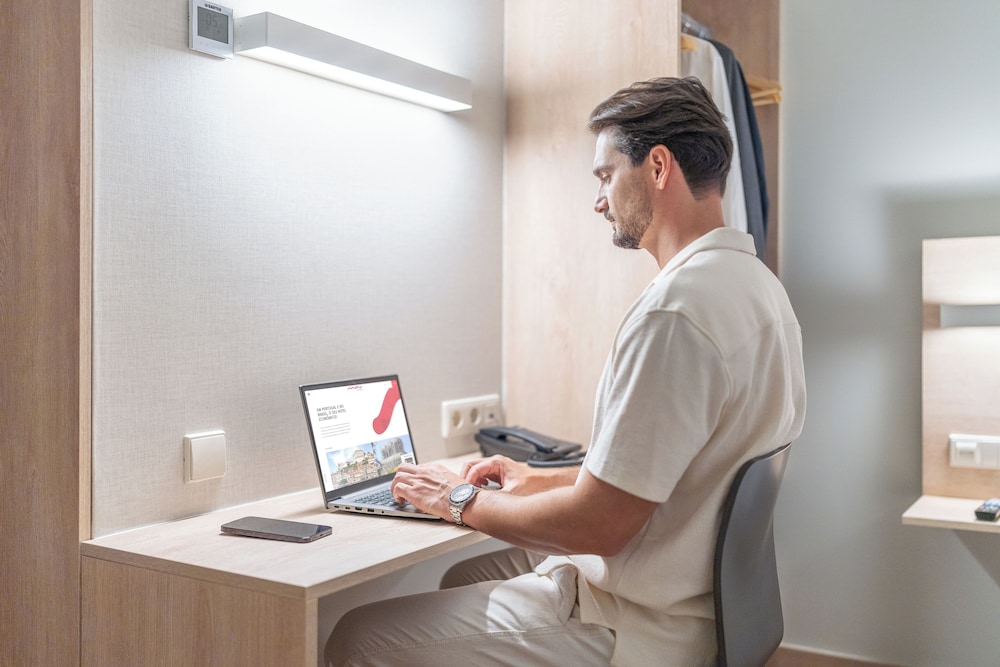 moov hotel lisboa oriente