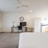 captain cook motor lodge