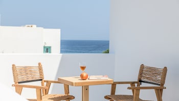 nove milos luxury by estia