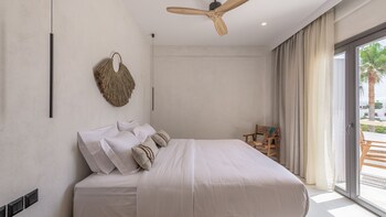 nove milos luxury by estia
