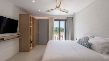 nove milos luxury by estia