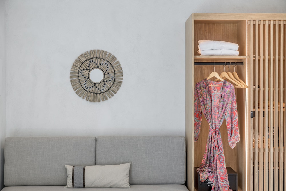 nove milos luxury by estia