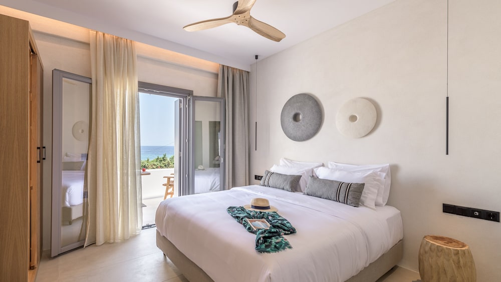 nove milos luxury by estia