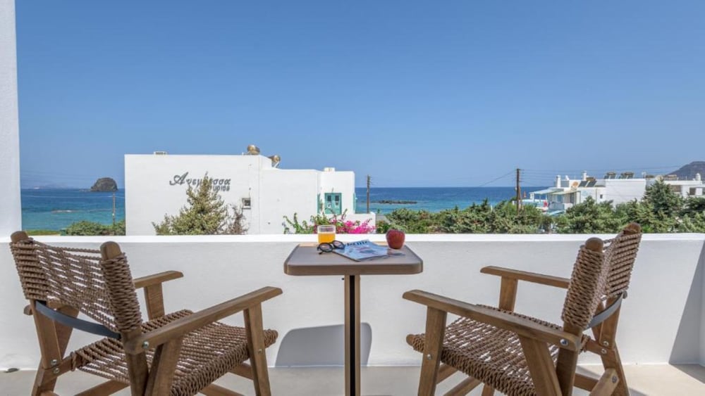 nove milos luxury by estia