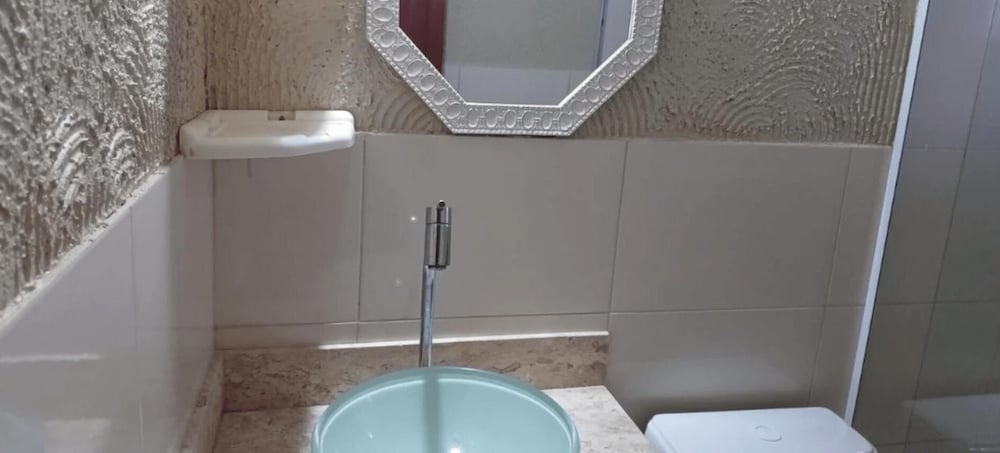 casa praia dos anjos aluguel economico