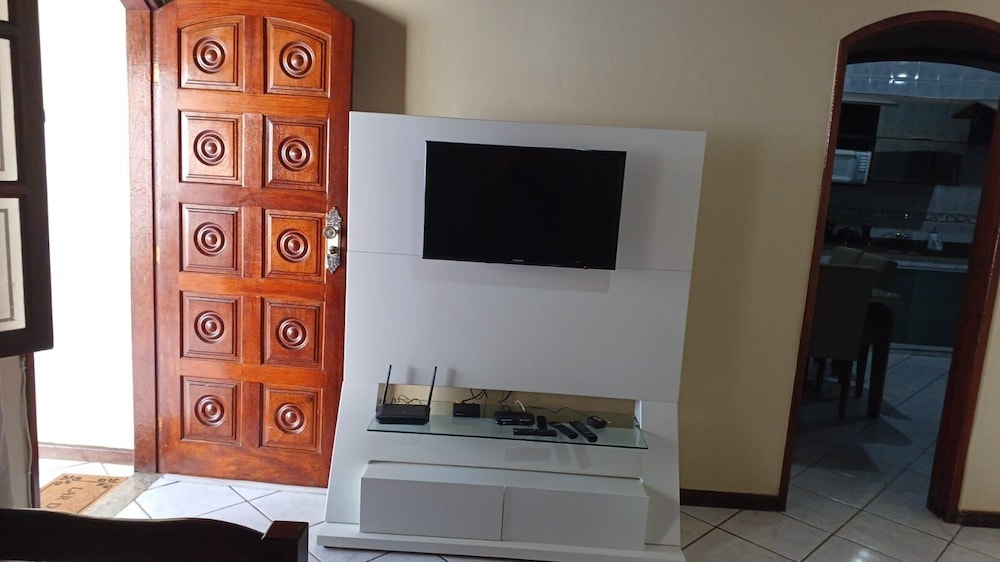 casa praia dos anjos aluguel economico