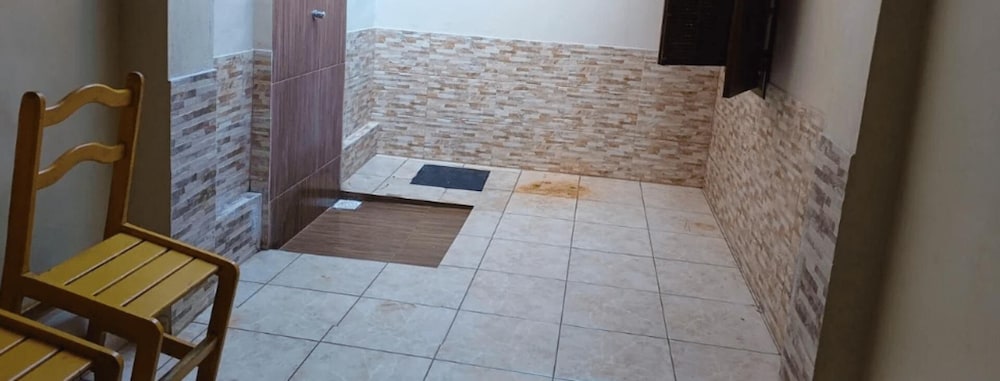 casa praia dos anjos aluguel economico