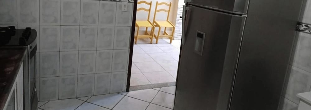 casa praia dos anjos aluguel economico