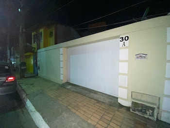 casa praia dos anjos aluguel economico