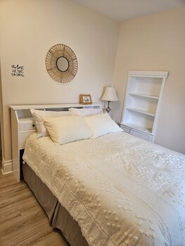 sunflower guest suites