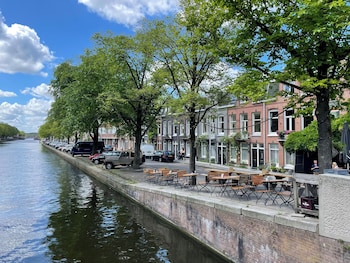 canal view stay amsterdam
