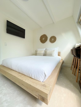 canal view stay amsterdam