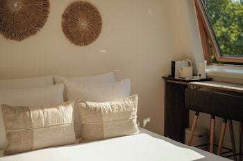 canal view stay amsterdam