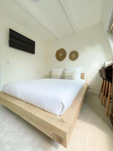 canal view stay amsterdam