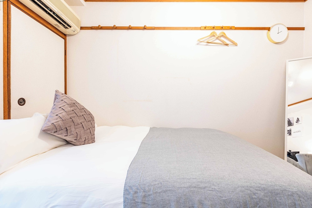 esterrace osaka west