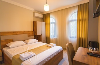 memory hotel batumi