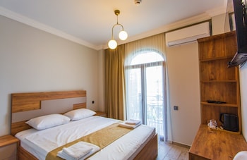 memory hotel batumi