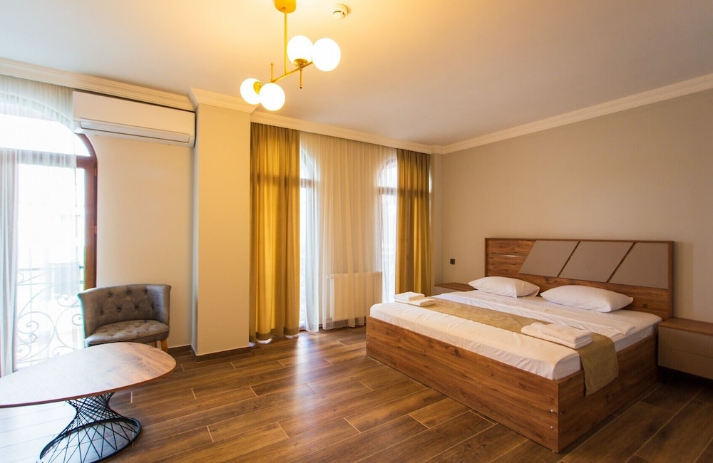 memory hotel batumi