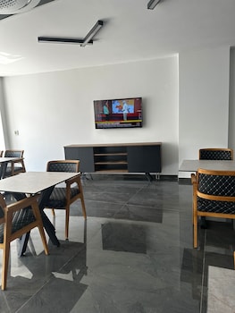 midis otel