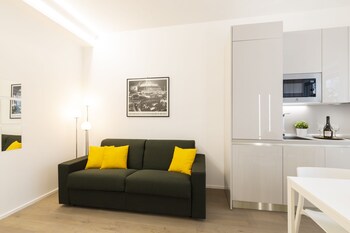 notami gioia short stays