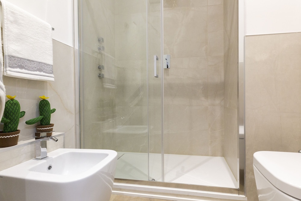 notami gioia short stays