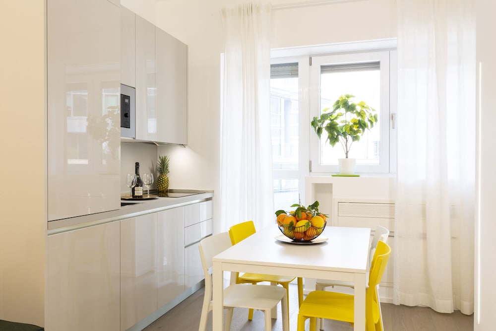 notami gioia short stays