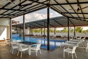 la baga beach hotel