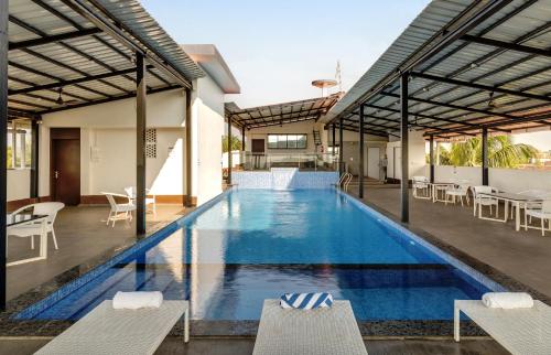 la baga beach hotel