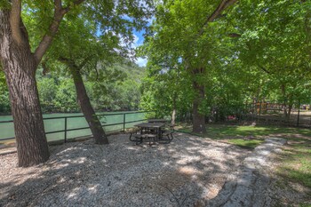 lets go tubing awesome house next to river