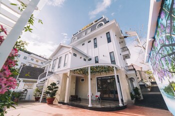 vmt hotel villa