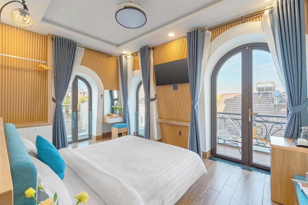 vmt hotel villa
