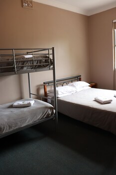 the court house hotel