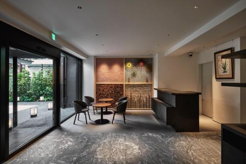 the hotels hakata harushige honkan