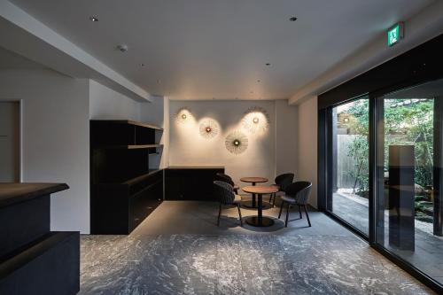 the hotels hakata harushige honkan