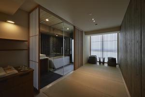 the hotels hakata harushige honkan