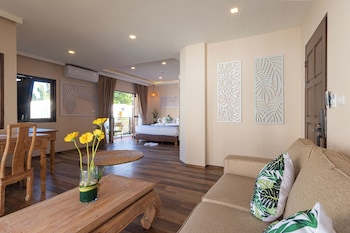 vannee golden sands beachfront resort