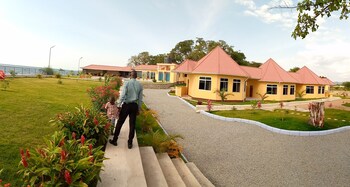 sandmark hotel serengeti