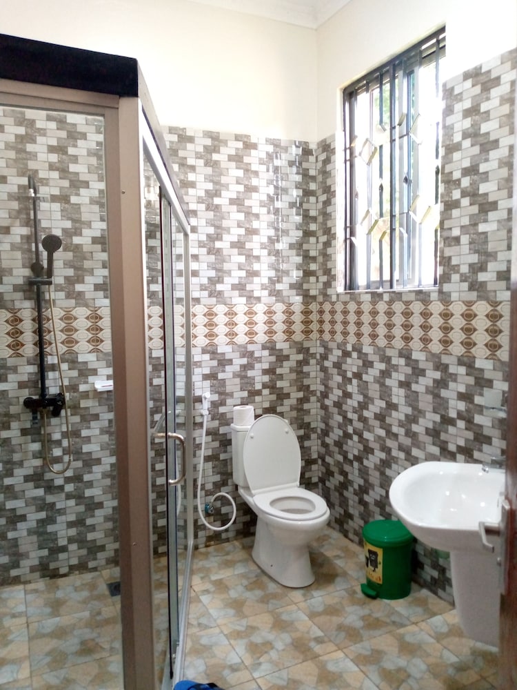 sandmark hotel serengeti