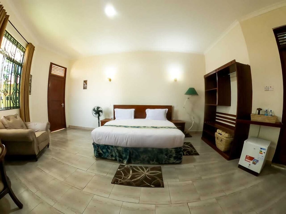 sandmark hotel serengeti