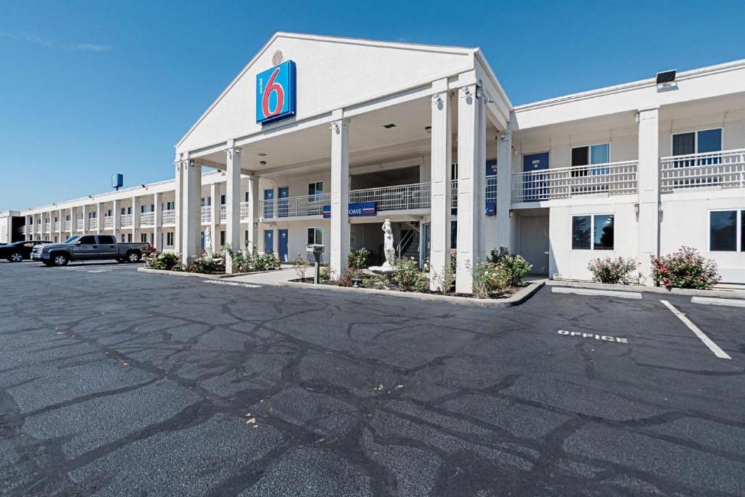 Motel 6 Martinsburg, Wv,In The City Center,2 star