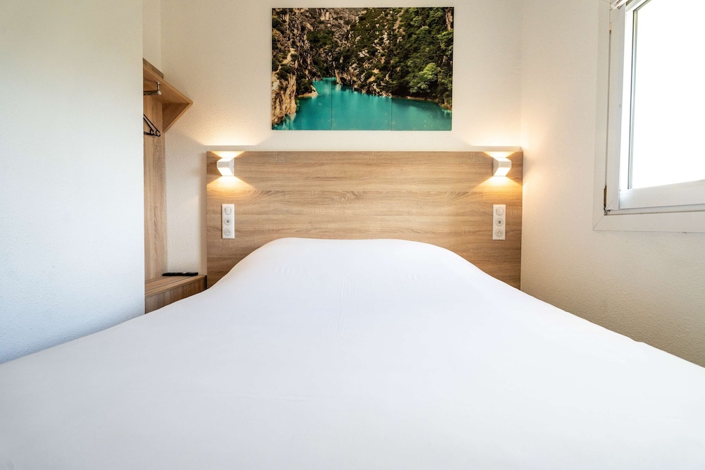 kyriad direct brignoles provence verte