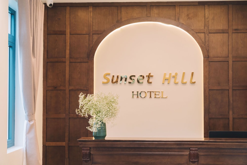sunset hill hotel