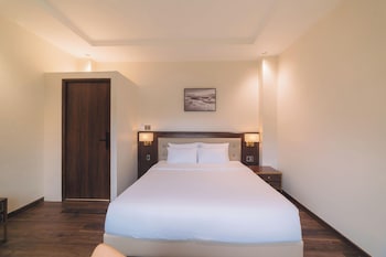 sunset hill hotel